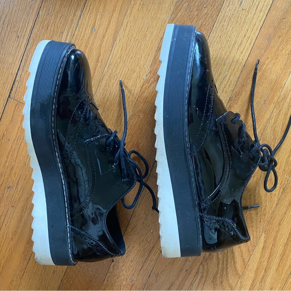 ZARA SIZE 39 Women’s patent leather platform sneakers